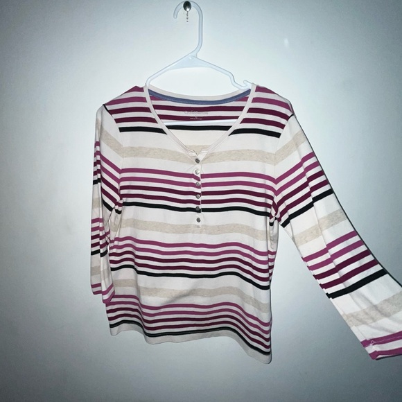croft & barrow Tops - Striped V-Neck Women's half sleeved top